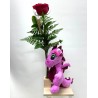 Rosa de Sant Jordi con dragón de peluche rosa